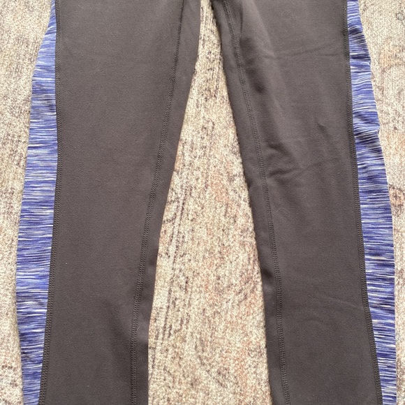 Fabletics leggings - Picture 2 of 3